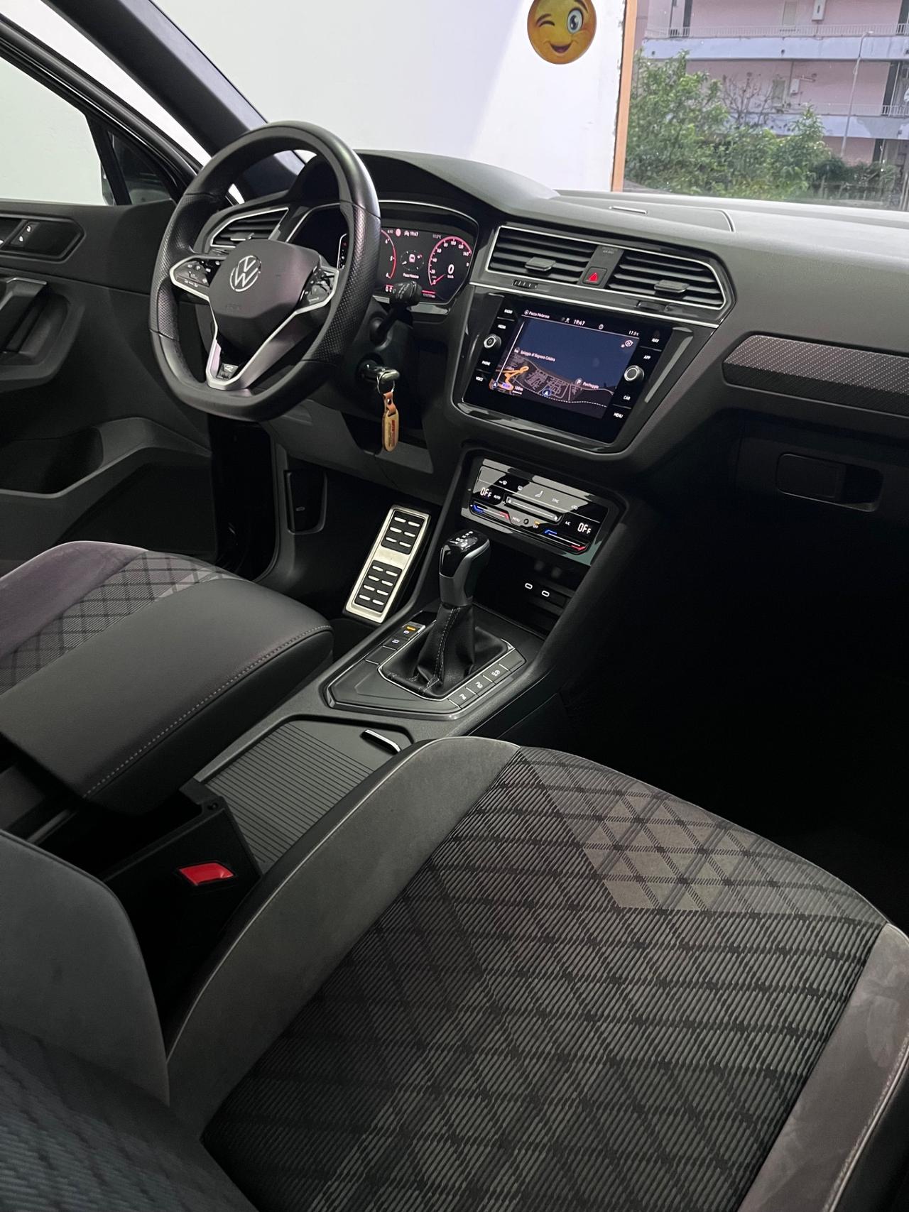 Volkswagen Tiguan 2.0 TDI 150 CV SCR DSG R-Line