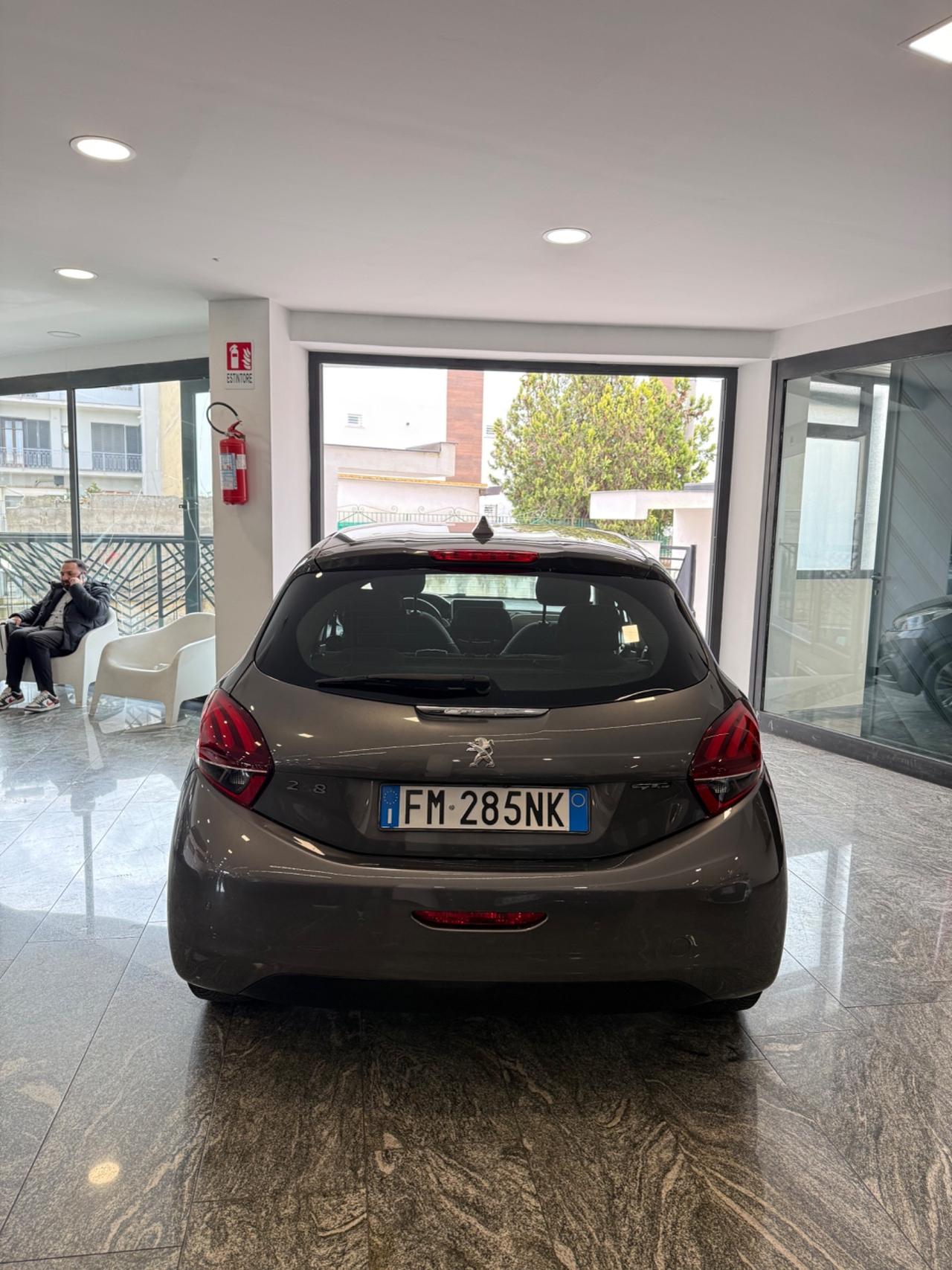 Peugeot 208 PureTech 82 5 porte Allure