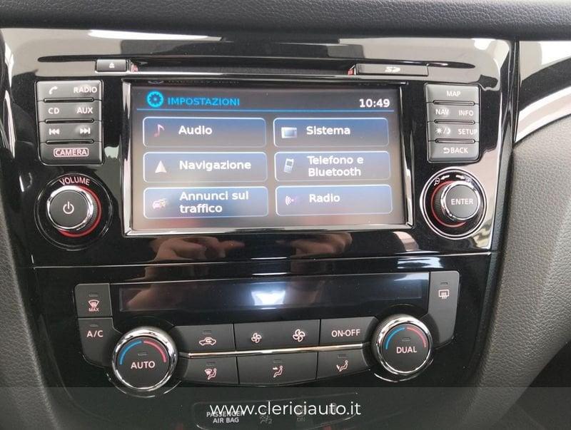 Nissan Qashqai 1.2 DIG-T N-Vision DCT (TETTO PAN.)