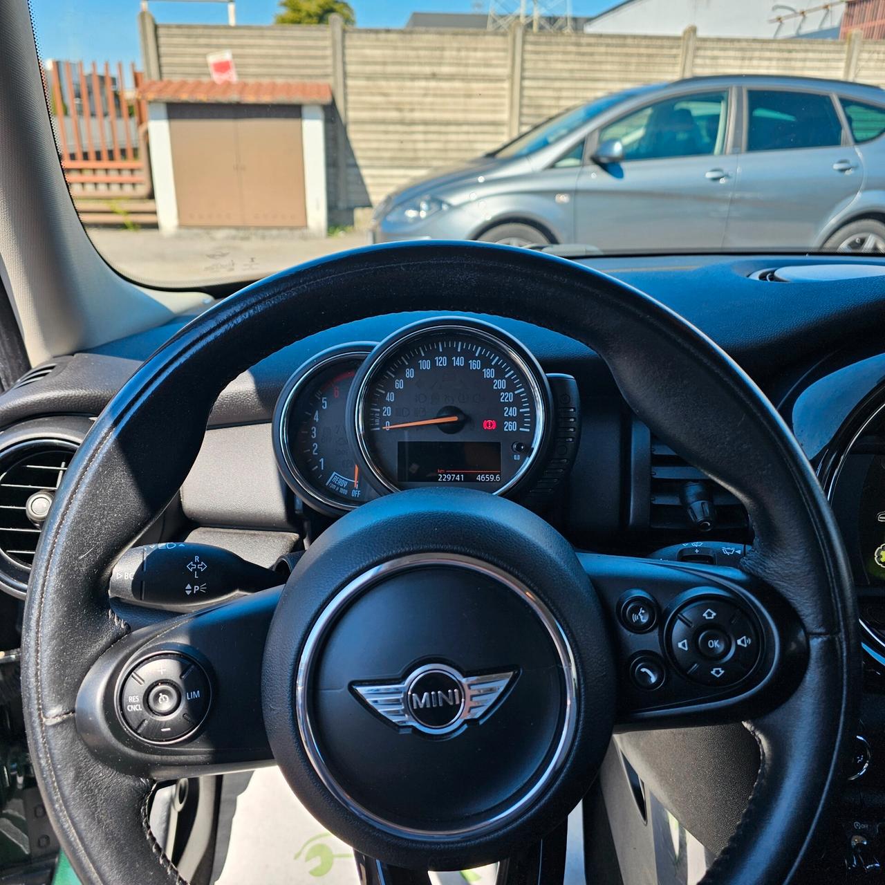 Mini 1.5 One D hype 5p NEOPATENTATI OK