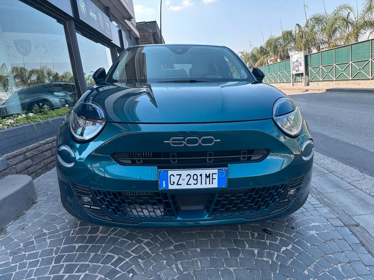 Fiat 600 Hybrid 110 CV DCT MHEV La Prima