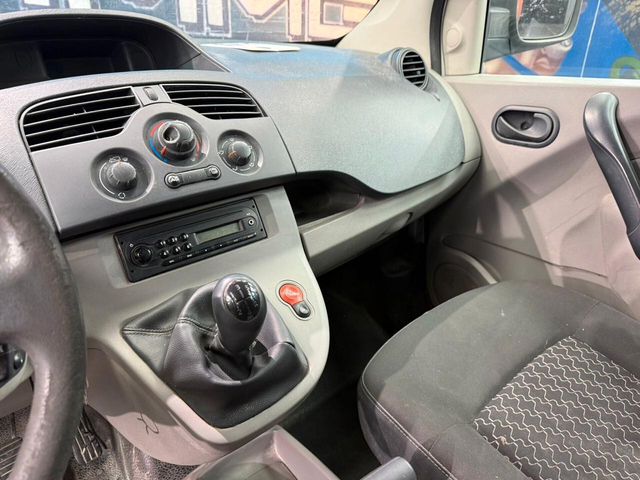 Renault Kangoo 1.5 dCi (558)