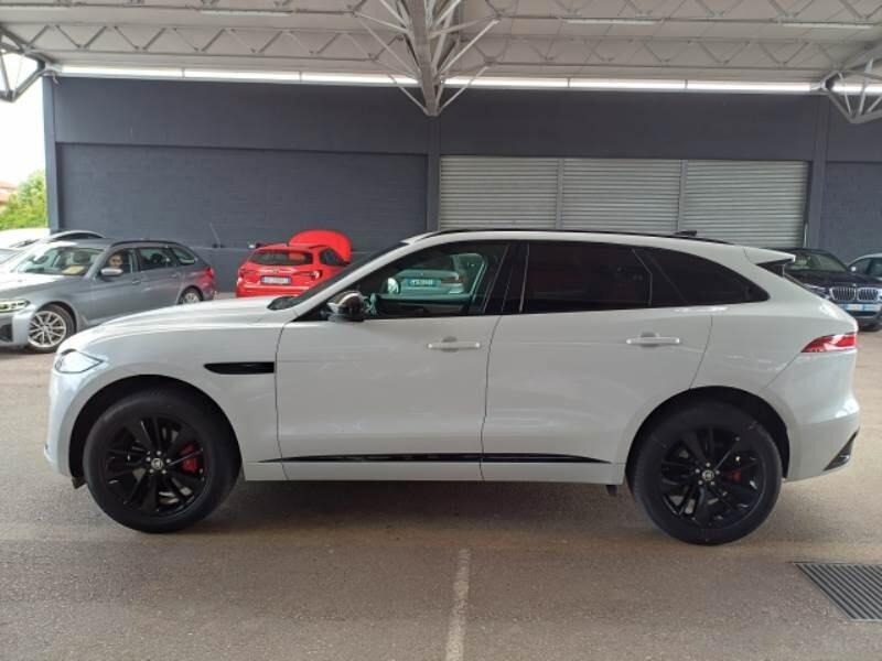 Jaguar F-Pace 2.0 D 204 CV AWD aut. R-Dynamic SE