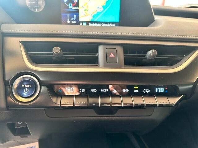 Lexus UX Hybrid Business