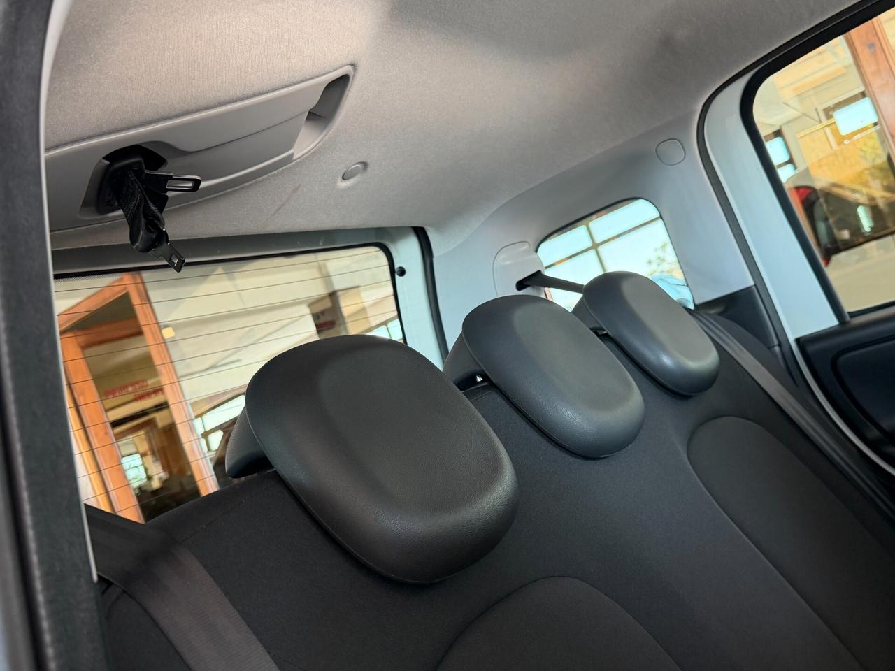 Fiat Panda 1.2 69cv. EASY (Kit 5° posto)