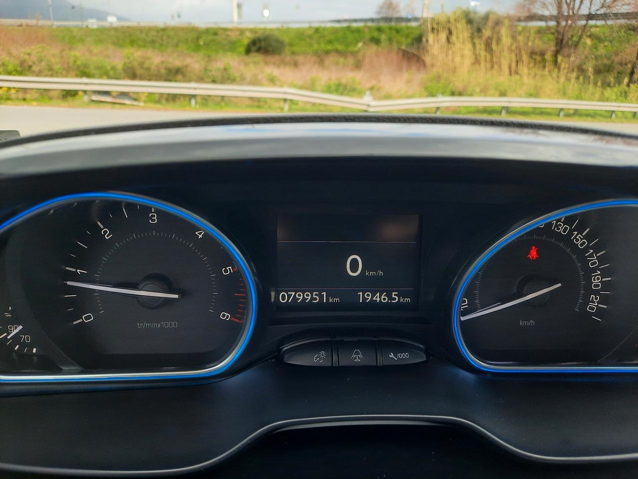 Peugeot 2008 BlueHDi 100 S&S Allure