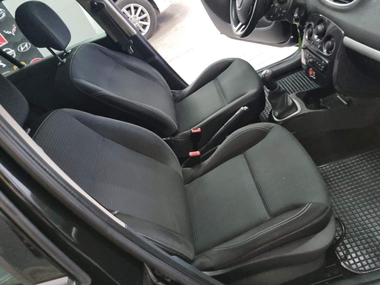 Renault Clio 1.2 16V 5 porte Dynamique