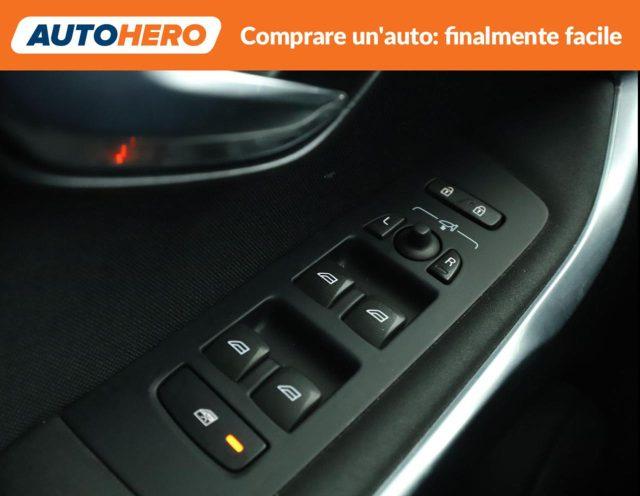 VOLVO V40 D3 Geartronic Momentum