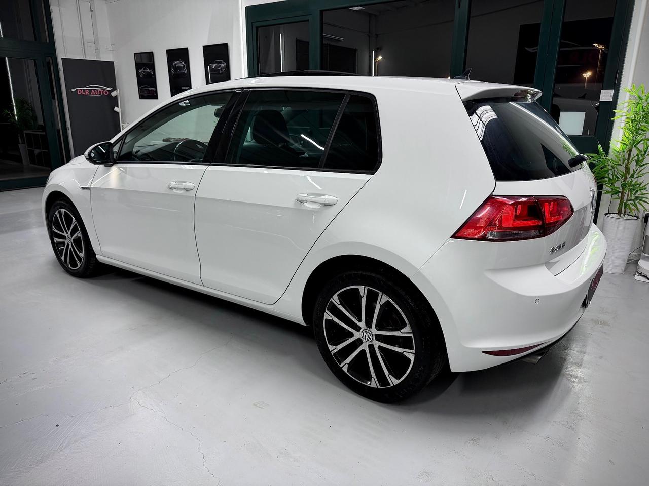 Volkswagen Golf 2.0 TDI DSG 5p. Highline BlueMotion Technology