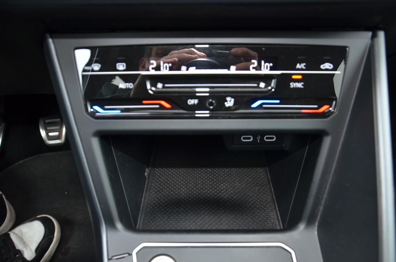 Volkswagen Taigo 1.0 TSI 110 CV R-Line