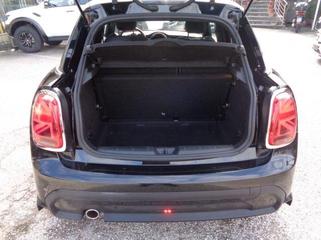 MINI Cooper 1500 5PORTE 136CV AUTOM APPLECARP NAV PDC"17