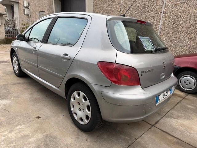 Peugeot 307 1.4 16V 5p. adatta a neopatentati