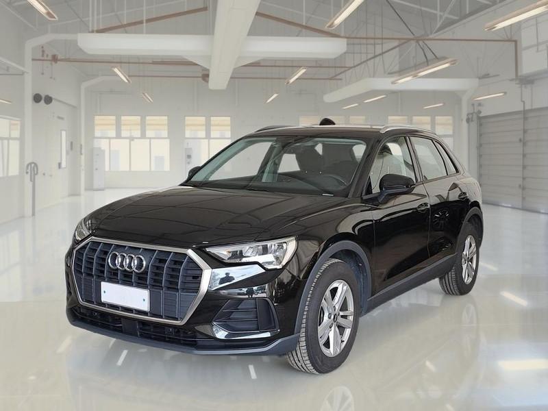 AUDI Q3 40 TDI quattro S tronic Business