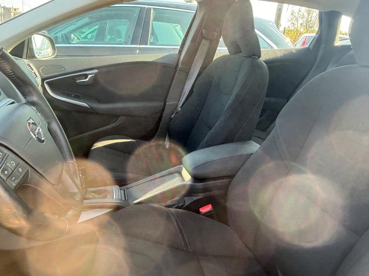 Volvo V40 D2 Geartronic Momentum -2018 -2.0