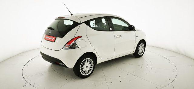 LANCIA Ypsilon 1.2 69 CV 5 porte GPL Ecochic Silver