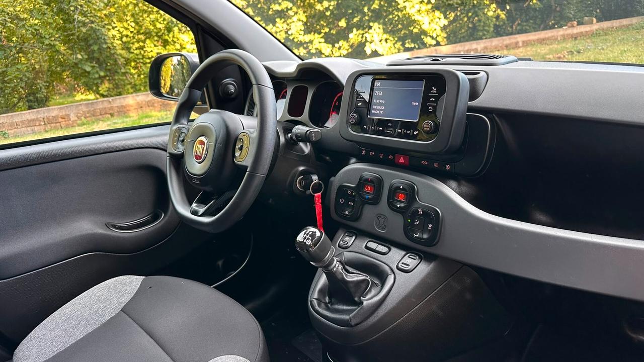 Fiat Panda 1.0 Hybrid City Life 2021 neop LEGGI TESTO