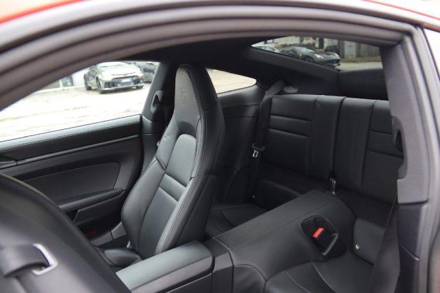 PORSCHE 911 992 Carrera 4 GTS Orange Lava