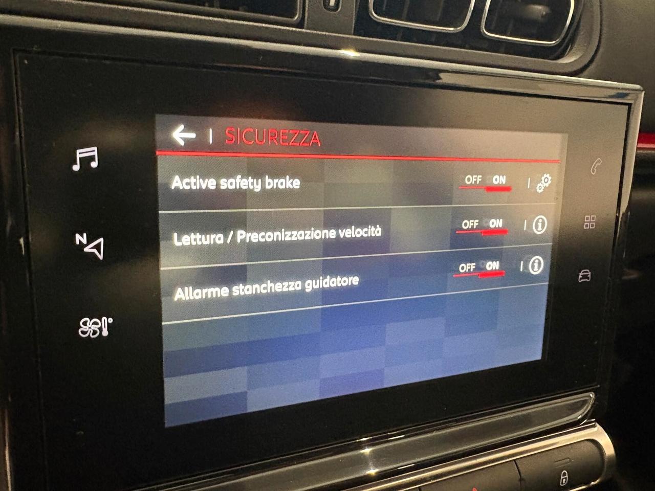 Citroen C3 SHINE PureTech 82 mt UNICO PR.