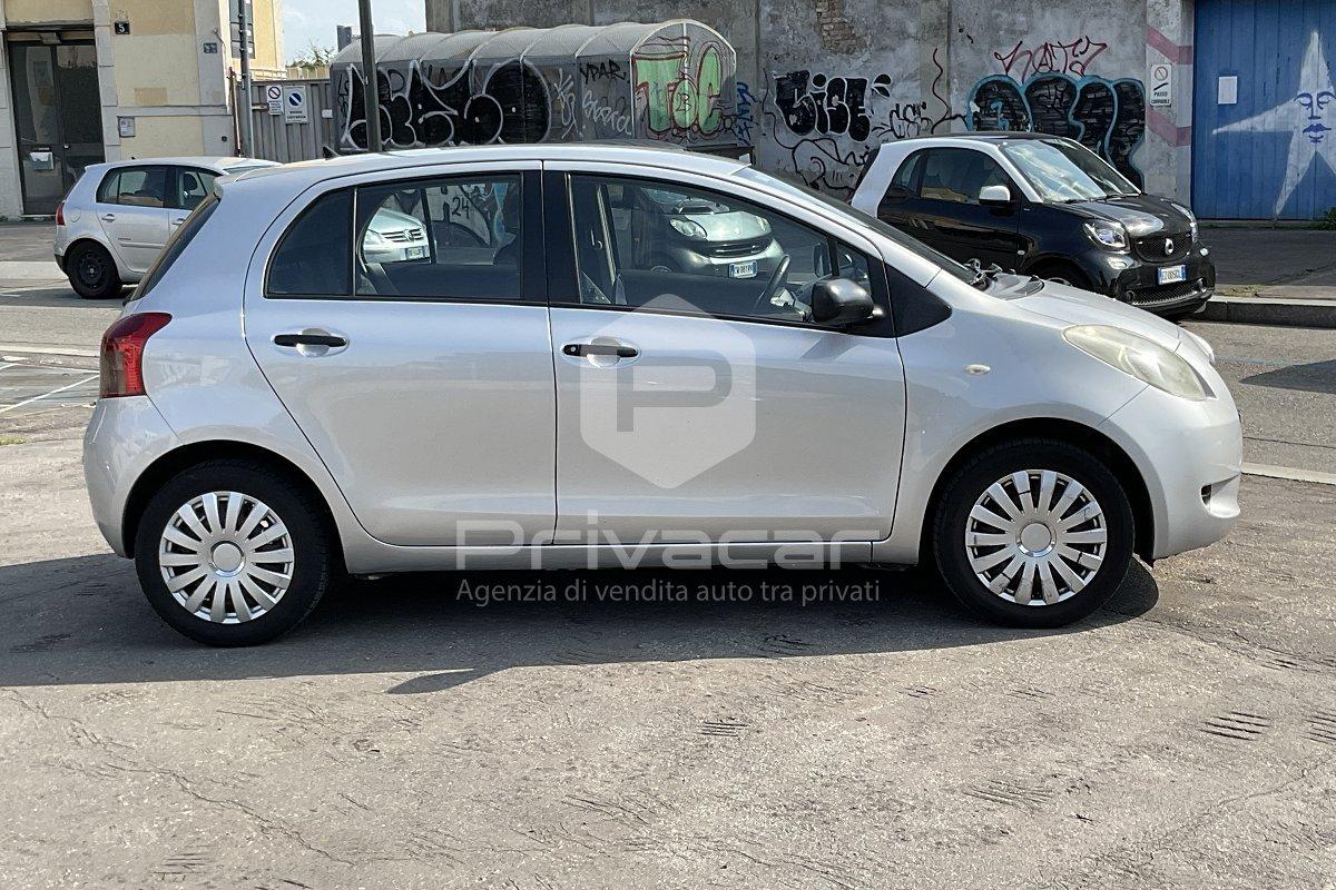 TOYOTA Yaris 1.0 5 porte