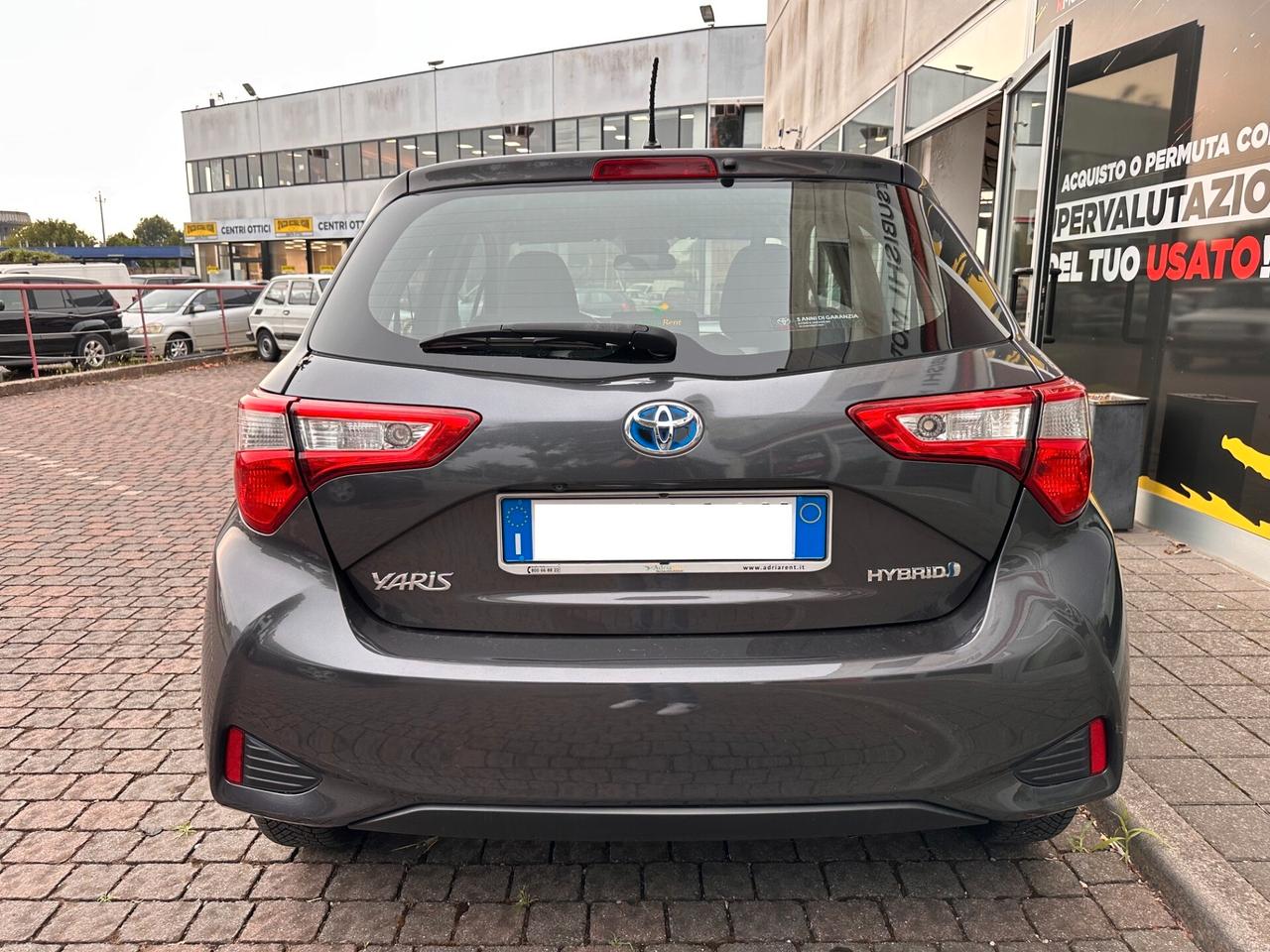 Toyota Yaris 1.5 Hybrid 5 porte Cool