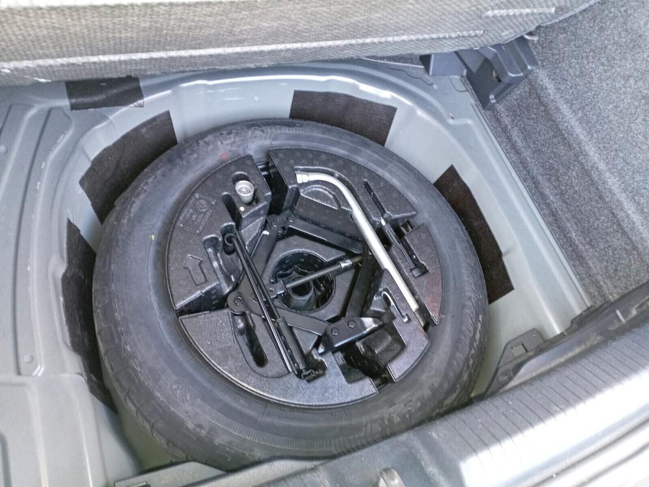 VOLKSWAGEN POLO 6A SERIE DIESEL 1.6 TDI 5 PORTE