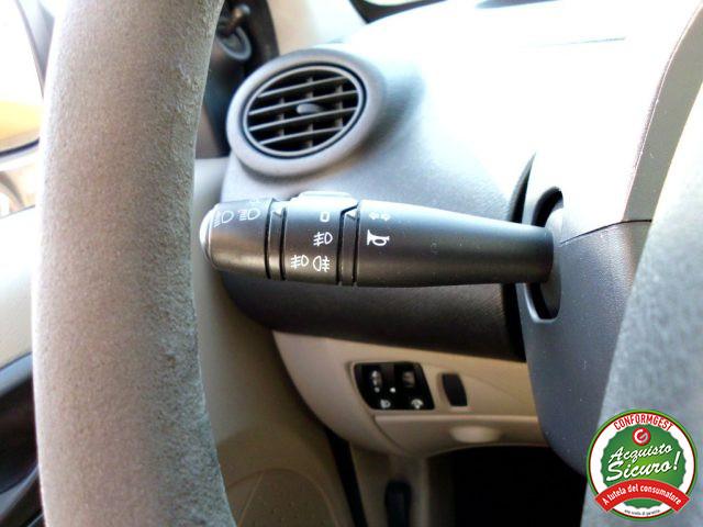 RENAULT Twingo 1.2 8V Sport & Sound