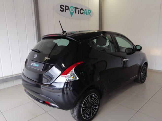 LANCIA Ypsilon 1.0 FireFly 5 porte S&S Hybrid Ecochic Gold