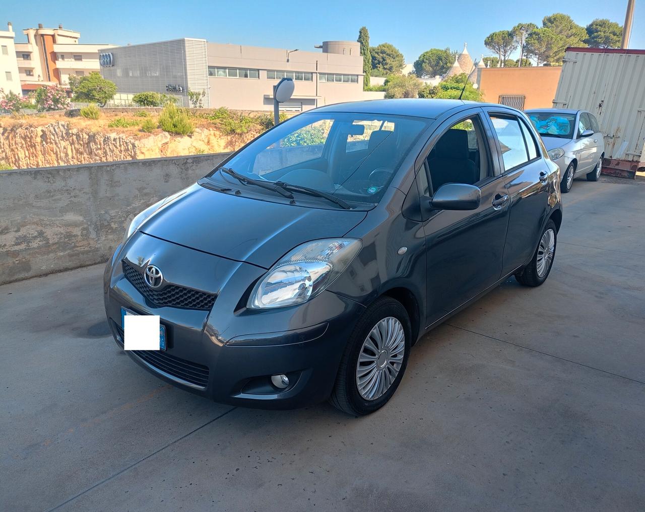 Toyota Yaris 1.300 5 porte