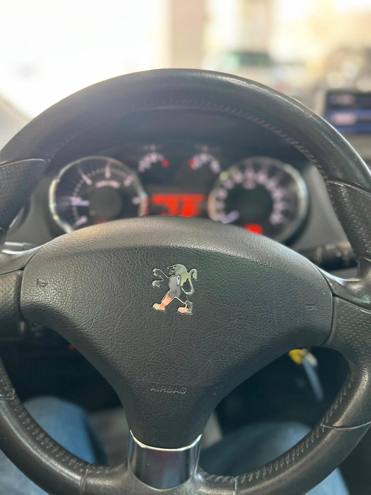 Peugeot 5008 2.0 HDi 150CV 7POSTI DISTR NUOVA-2011