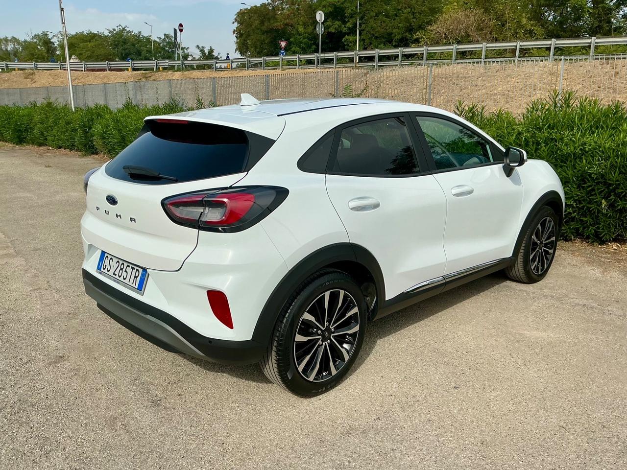 Ford Puma 1.0 EcoBoost Hybrid 125 CV Titanium