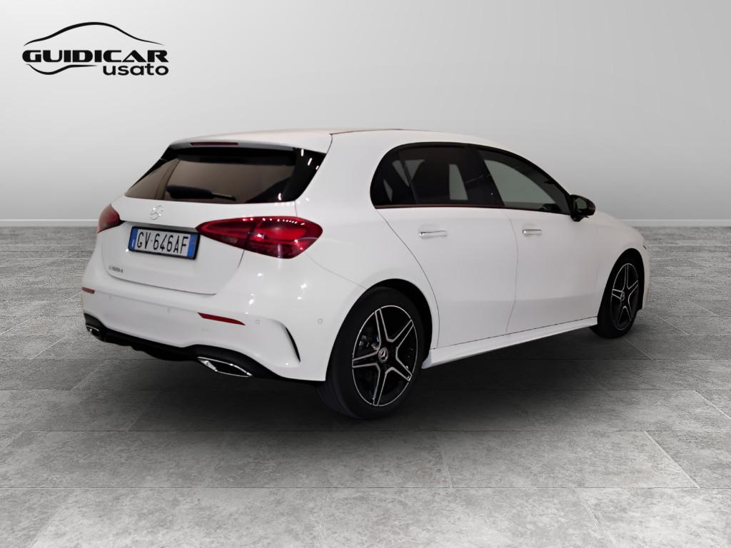 Mercedes-Benz Classe A - W177 2018 - A 180 d AMG LINE Premium