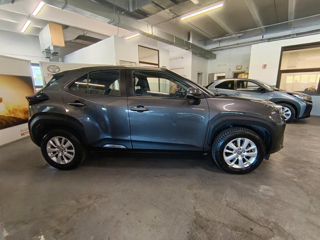 Toyota Yaris Cross 1.5 Hybrid E-CVT Business