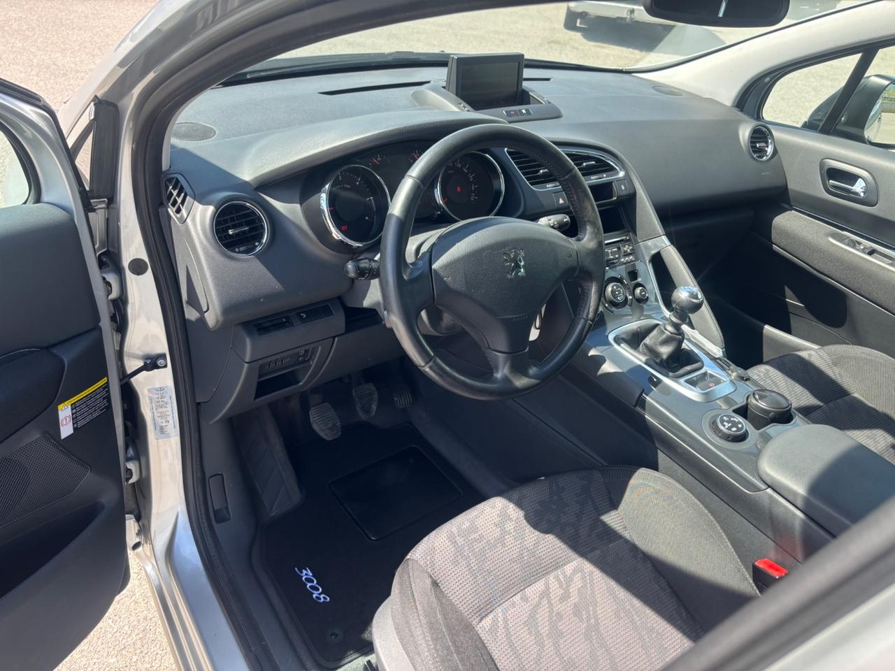 Peugeot 3008 1.6 HDi 110CV Tecno