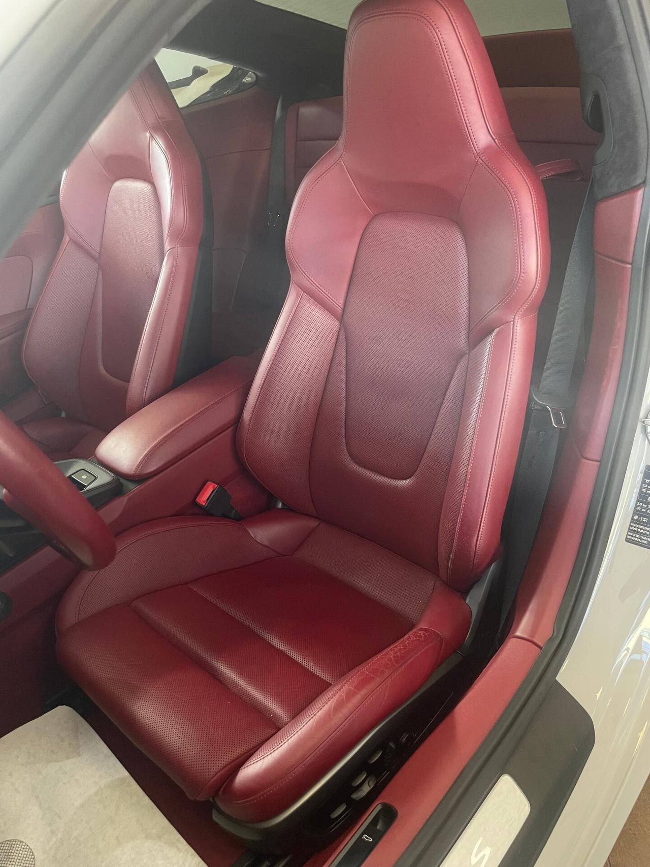 Porsche 911 Carrera 4S