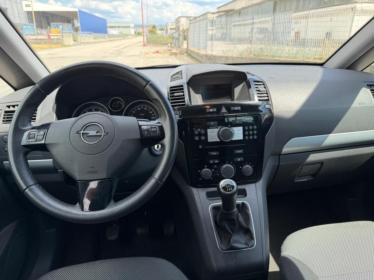 Opel Zafira 16V ecoM Turbo Cosmo 152000 KM