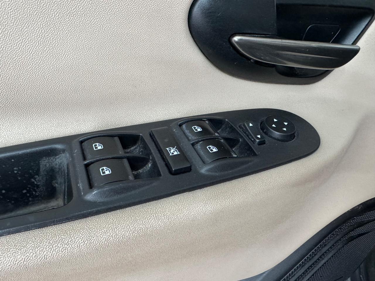 Lancia Ypsilon 1.3 MJT 16V 95 CV 5 porte S&S Elle