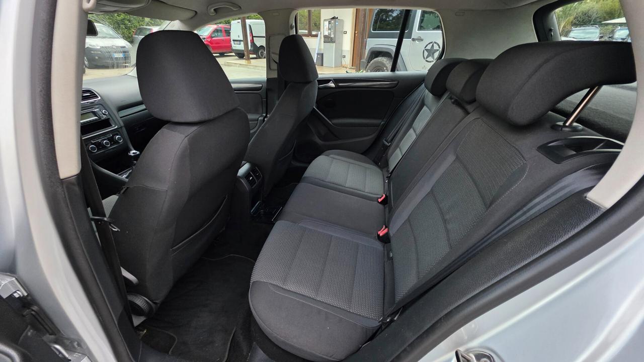Volkswagen Golf 1.6 TDI DPF 3p. Highline