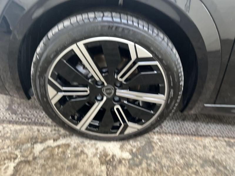Lancia Ypsilon Ypsilon Hybrid e-DCT LX TUA DA 219,00 AL MESE