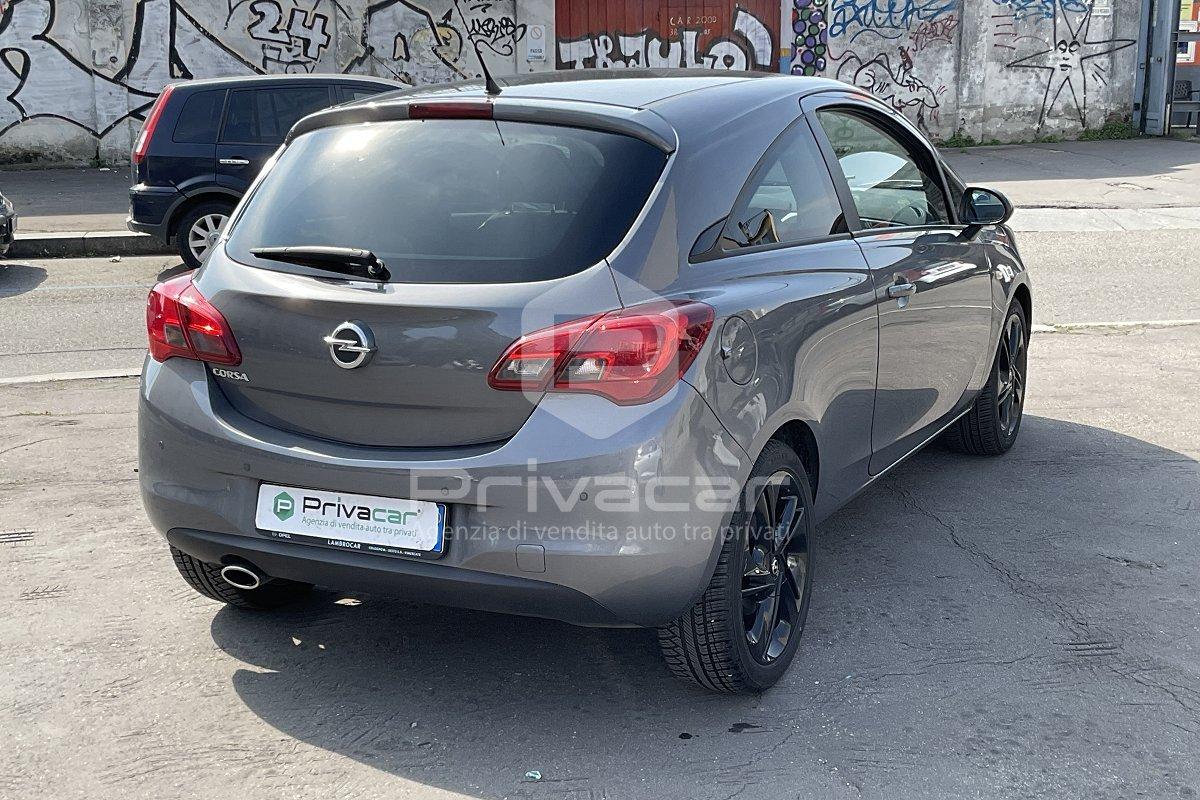 OPEL Corsa 1.2 Coupé b-Color