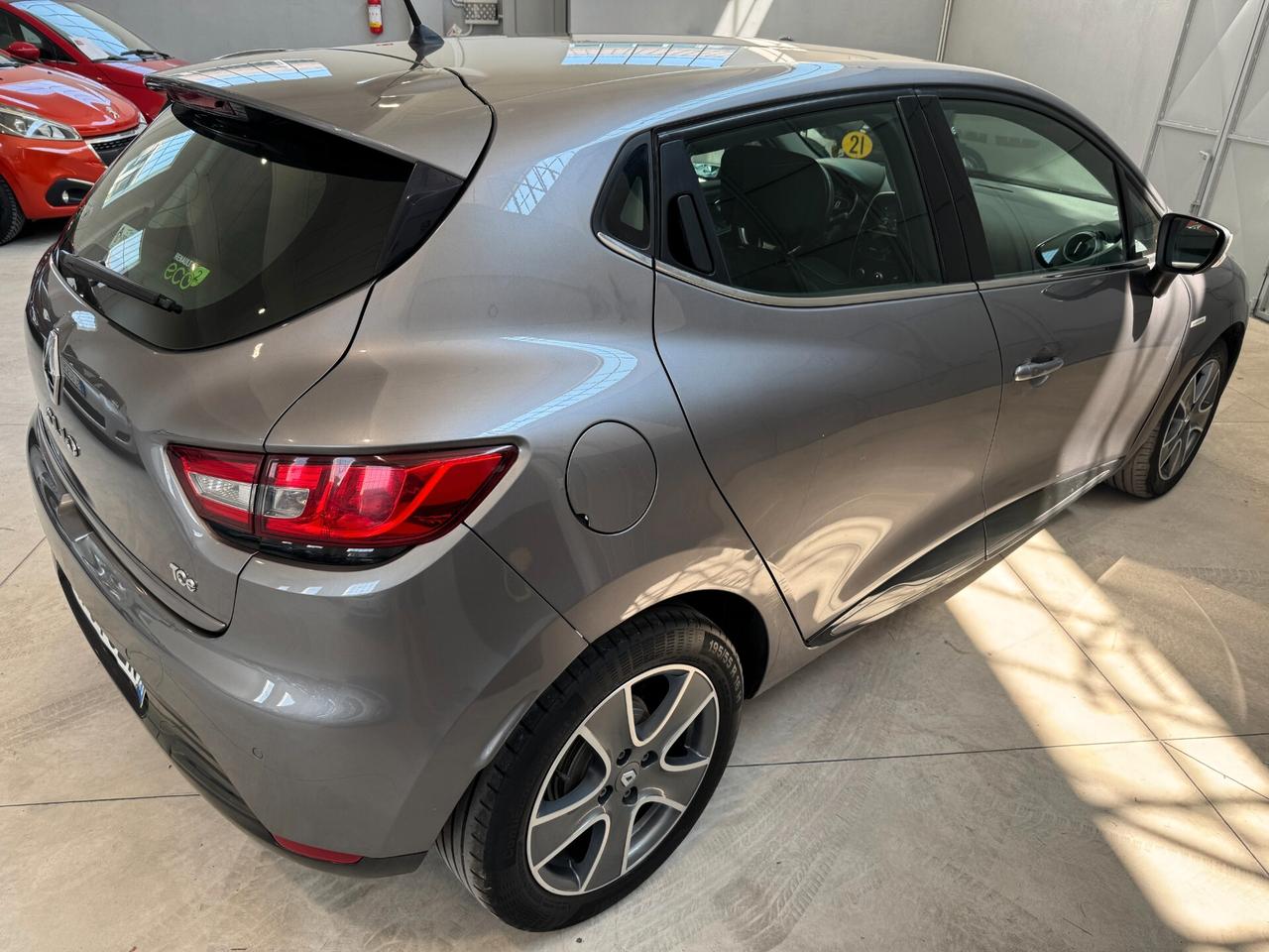 Renault Clio 0.9 TCe 12V 90CV Start&Stop 5 porte Duel2