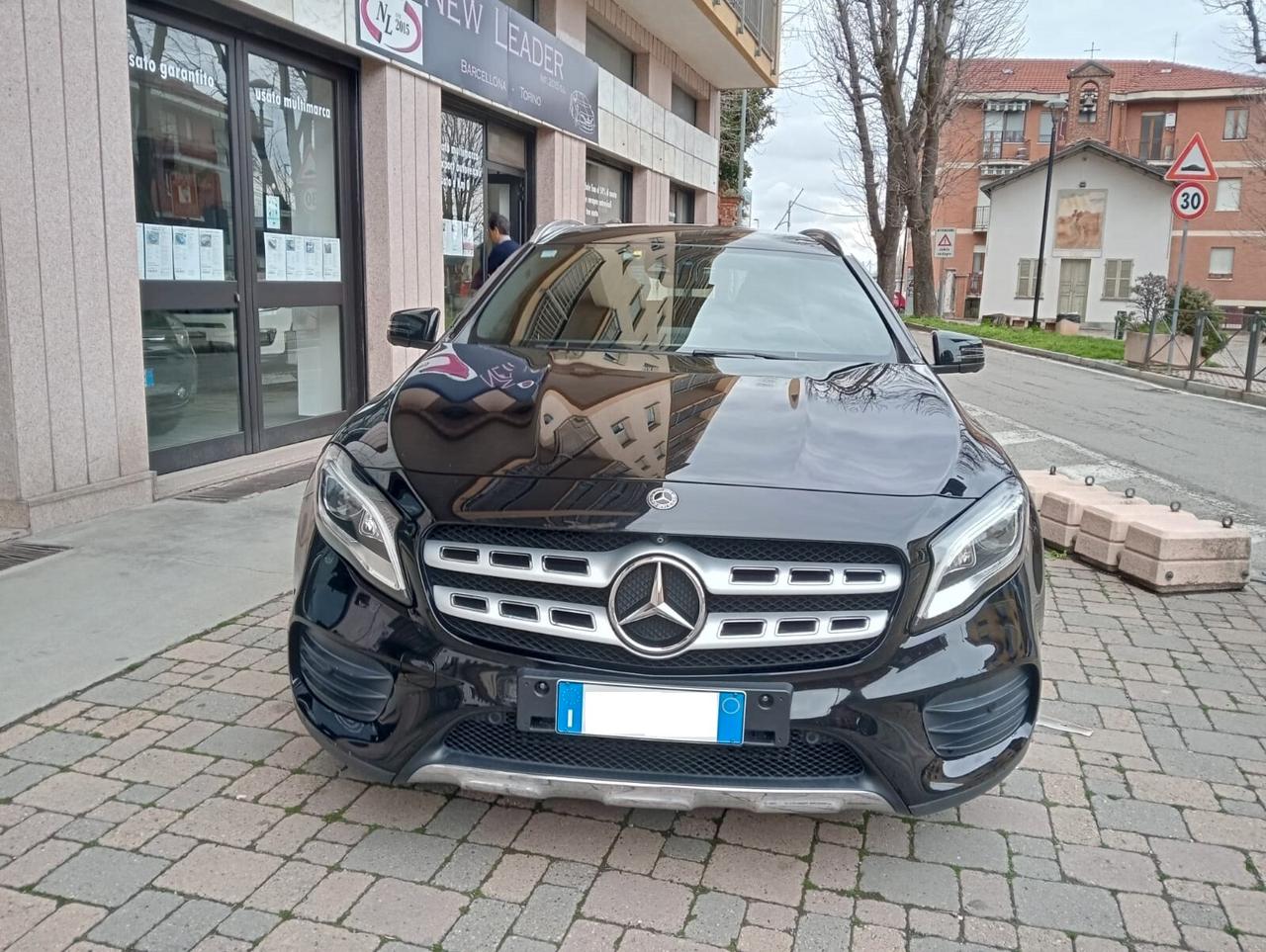 Mercedes-benz GLA 180 AMG LINE 122 CV AT