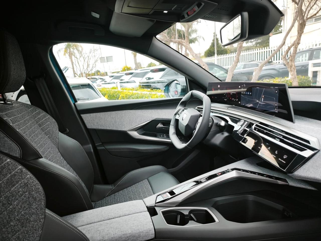 Peugeot 3008 PROMO FAST Hybrid 145 e-DCS6 Allure Business