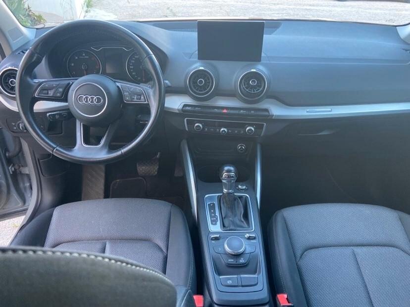Audi Q2 30 TDI S tronic Admired 1.6 CAMBIO F1 2018