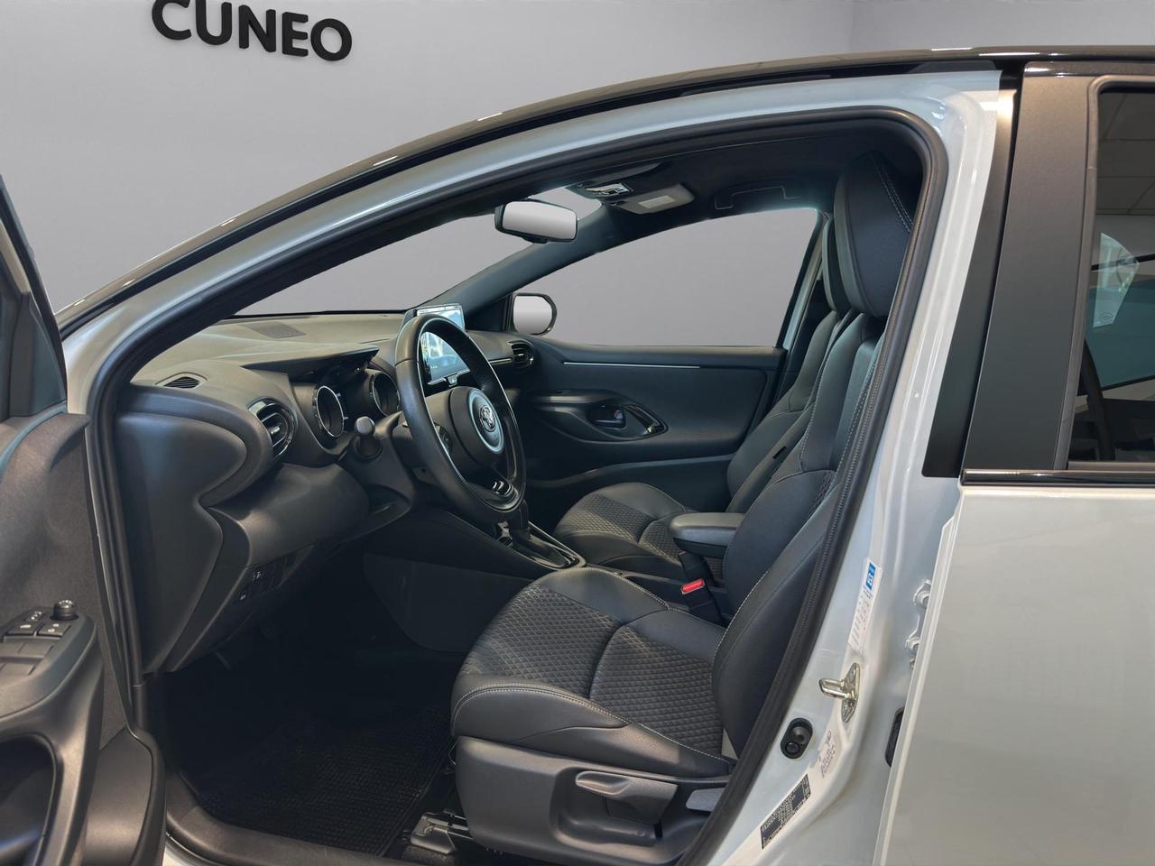 Toyota Yaris 1.5h Style