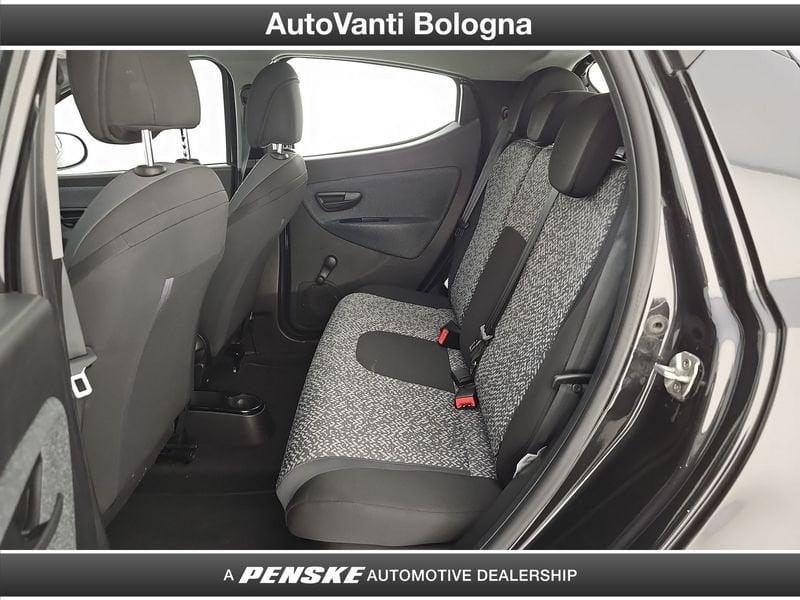 Lancia Ypsilon 1.2 69 CV 5 porte GPL Ecochic Silver