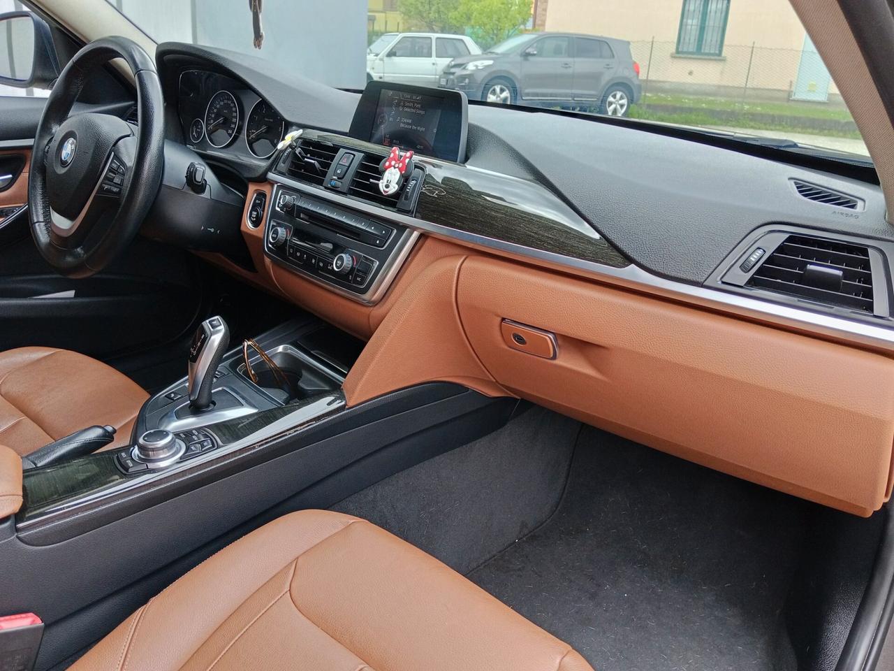 Bmw 318d Touring Luxury Automatica