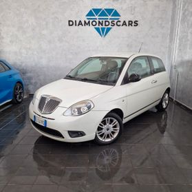 Lancia Ypsilon 1.3 MJT 75 CV Unyca