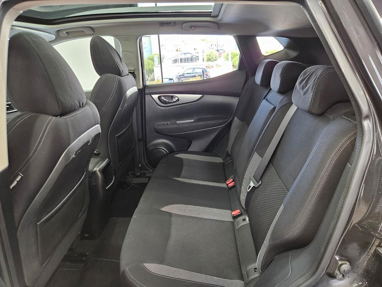 Nissan Qashqai 1.2 DIG-T Visia - TETTO PANORAMICO - NEOPATENTATI