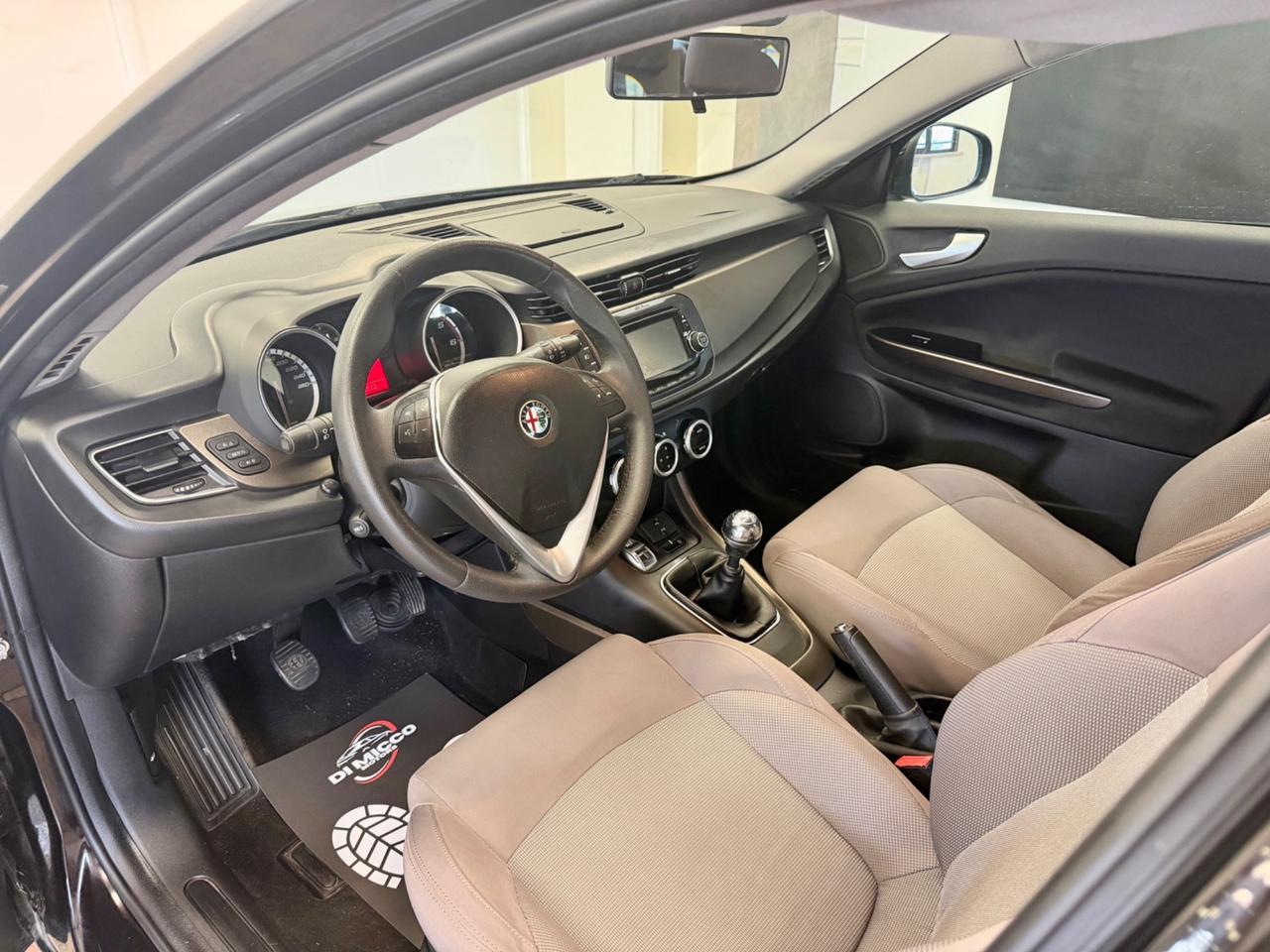 Alfa Romeo Giulietta 1.6 JTDm-2 105 CV Exclusive