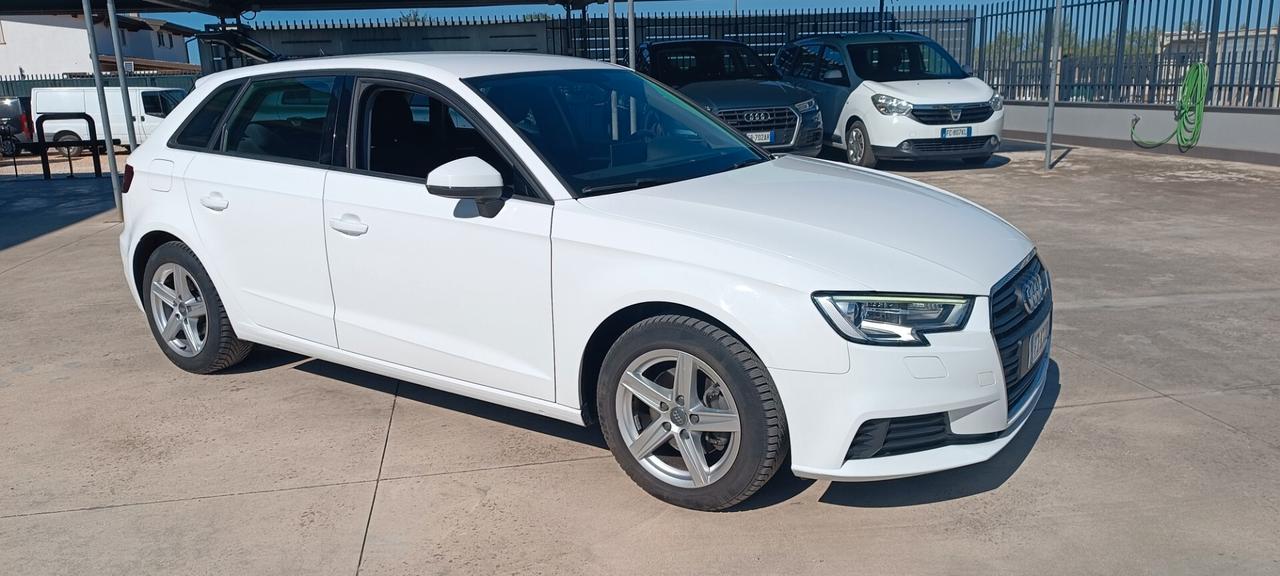 Audi A3 SPB 30 TDI Business